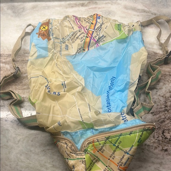 Map Print Drawstring Backpack of the NYC subway - Picture 2 of 6
